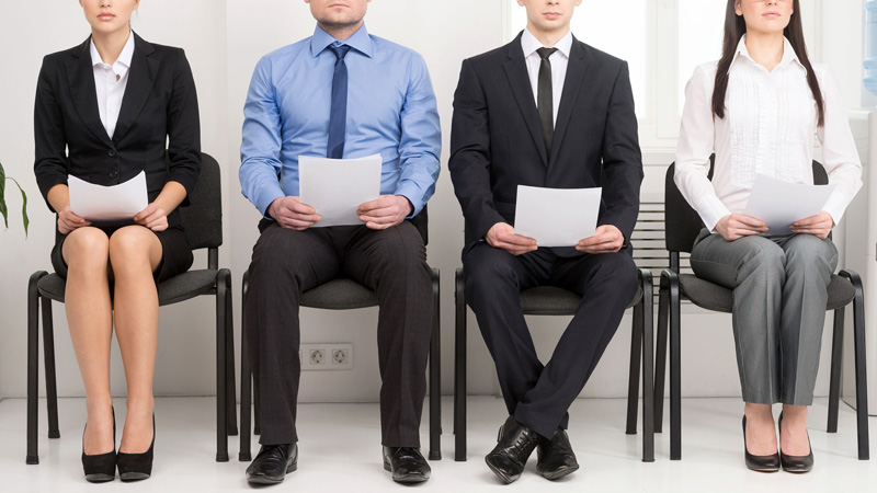 Cómo vestir para una entrevista de trabajo: 10 consejos